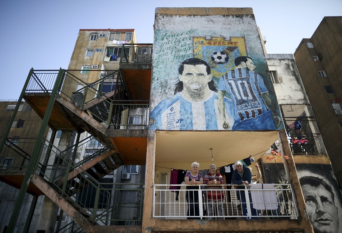 阿根廷足球青训停滞,贫民区穷孩子,脱贫梦破灭