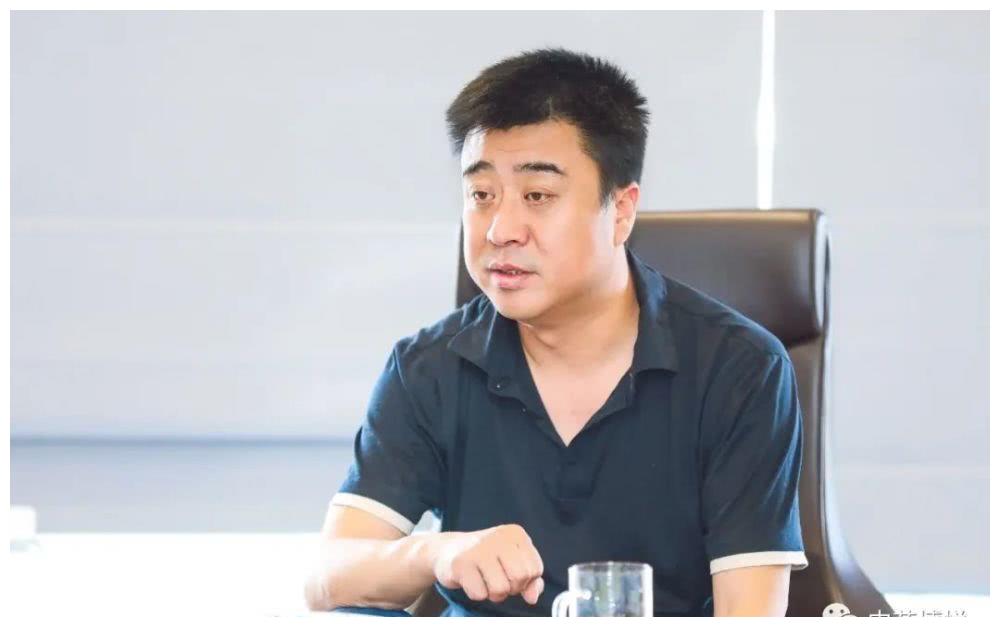 考察团在陕西长安酒业集团董事长郭金平亲自接待与陪同下,先后参观了