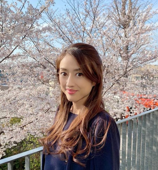 43岁小泽真珠近况曝光婚后退圈相夫教子不愧是亚洲第一美女