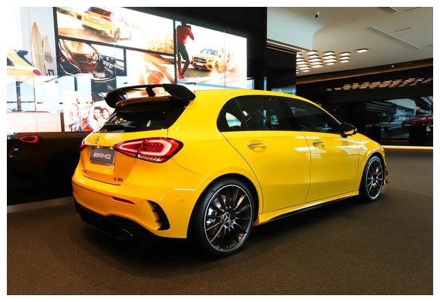 全新amg a35两厢正式上市 售39.98-42.98万