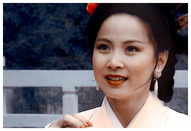 老版《三国演义》的绝色美人,孙尚香清新可人,貂蝉全剧最美