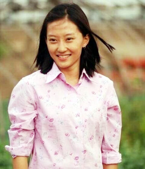 乡村爱情刘英近照曝光面部圆润身材发福网友直呼认不出