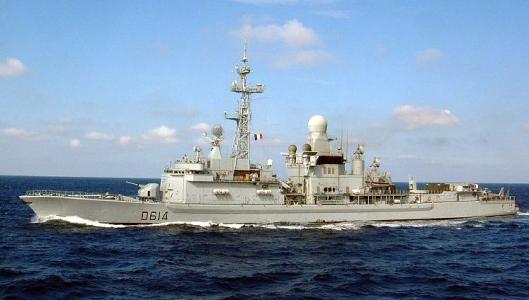 土耳其违反对利比亚武器禁运令 还用武器瞄准法国军舰