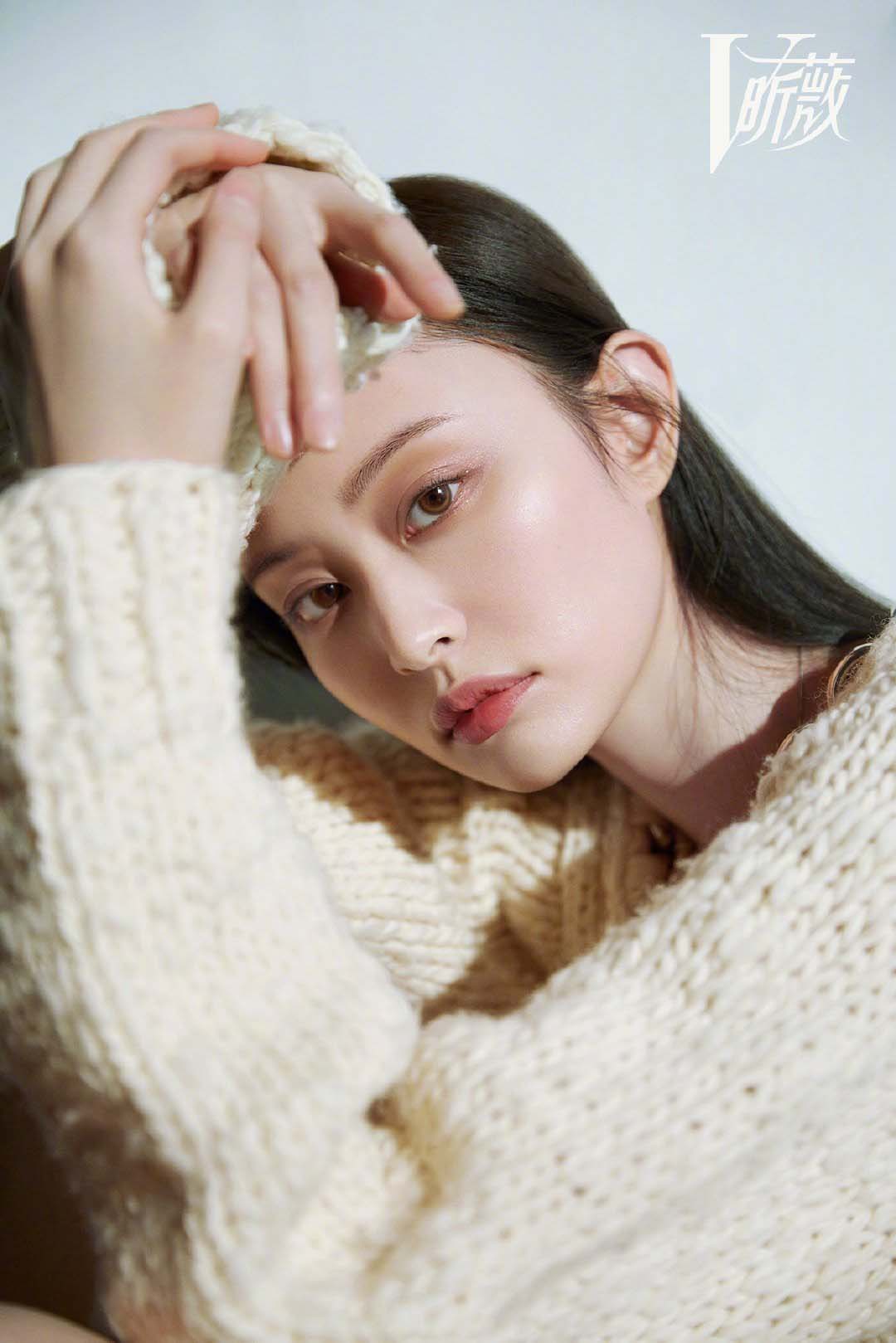 盖玥希2021年昕薇杂志写真大片!命中注定是相遇,恋恋不舍是别离__财经