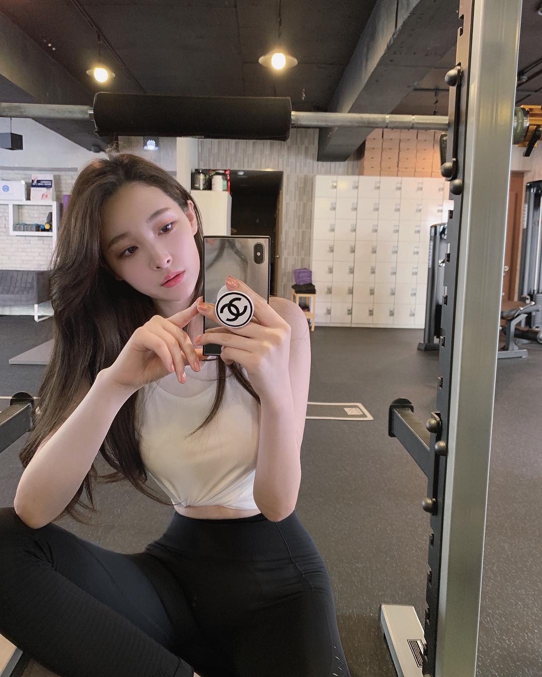 今日妹子图44韩国知性御姐金有彬