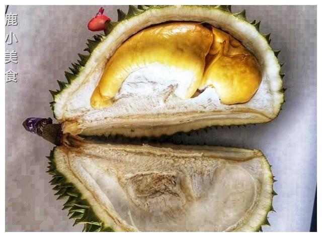榴莲有公母之分如何区别照这4点准没错皮薄肉厚味甘甜