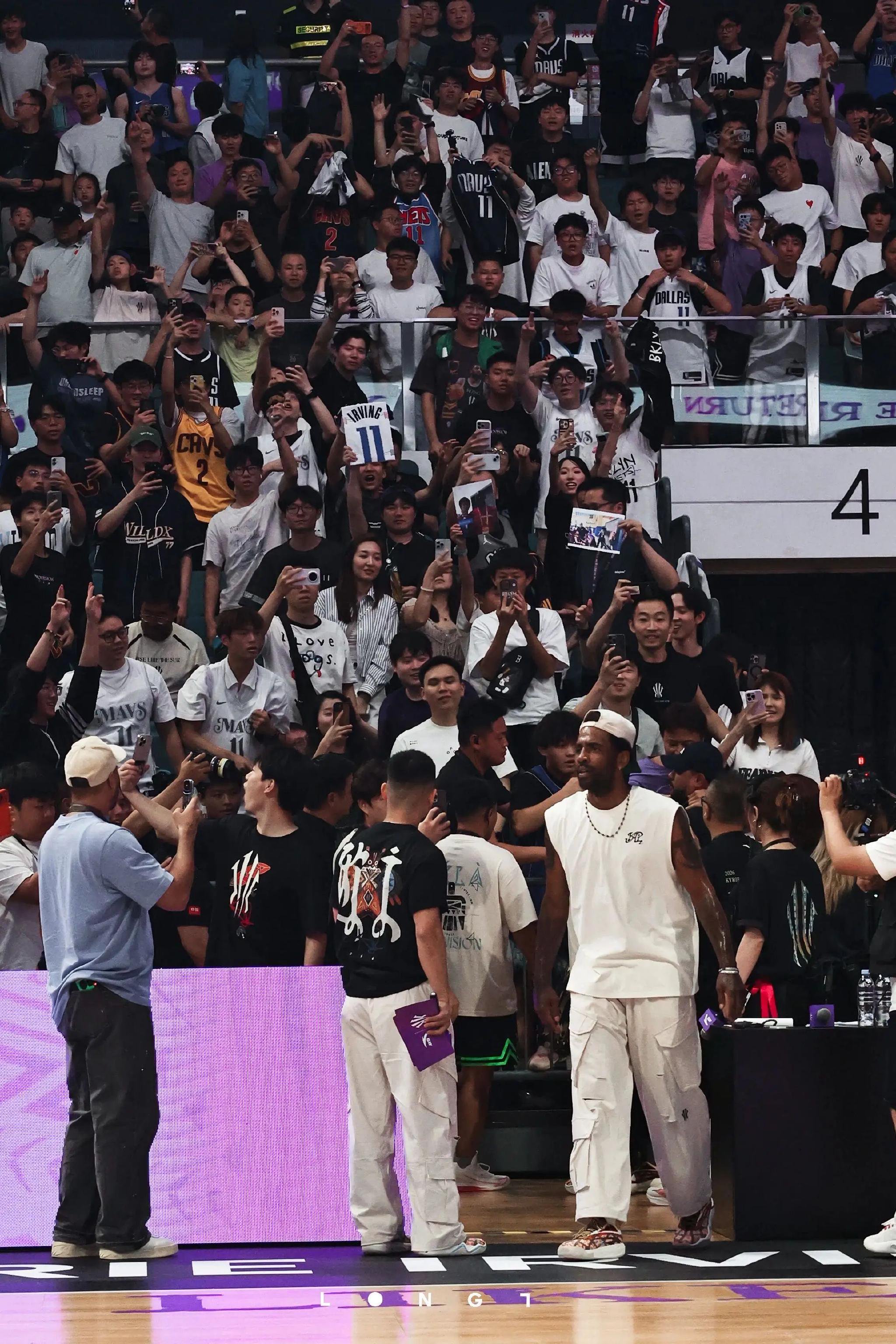 NBA巨星排队来中国!欧文乔治库里轮番上场,这个夏天真爱粉 NBA巨星排队来中国!欧文乔治库里轮番上场,这个夏天真爱粉