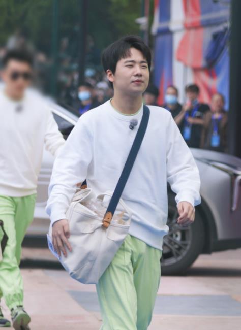 《奔跑吧9》最新路透,看到老成员回归,我的快乐回来了