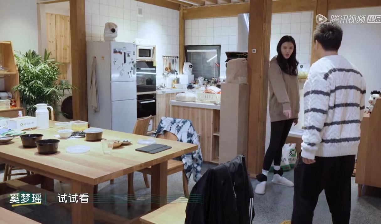 奚梦瑶让何猷君“跪榴莲”，二胎想要生女儿，还与何超欣有关休闲区蓝鸢梦想 - Www.slyday.coM