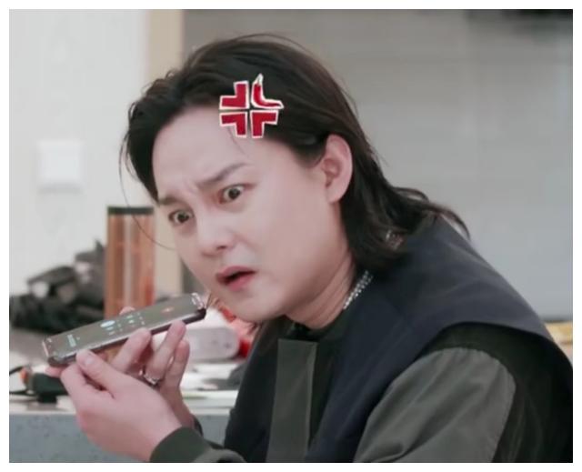 33岁尹正胖出双下巴脖纹多的像波浪被嘲快胖成钱枫