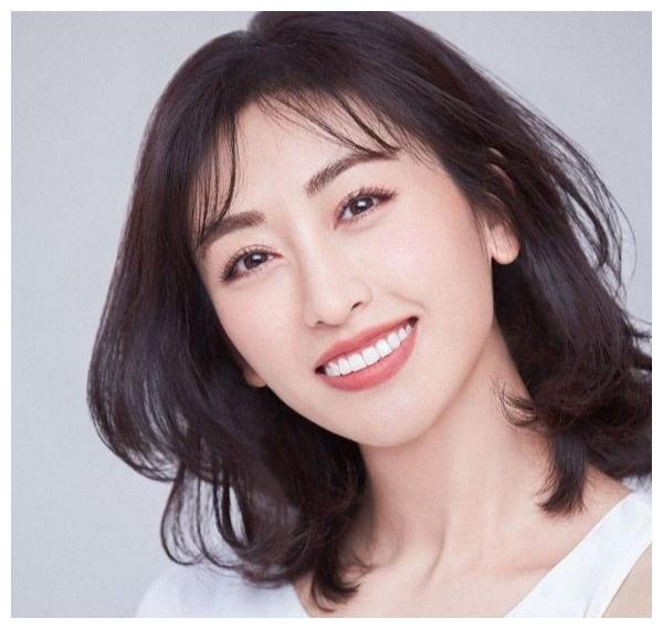 和吴京传绯闻,和张铁林同居的王雅琦,为何后嫁给了大23岁的他