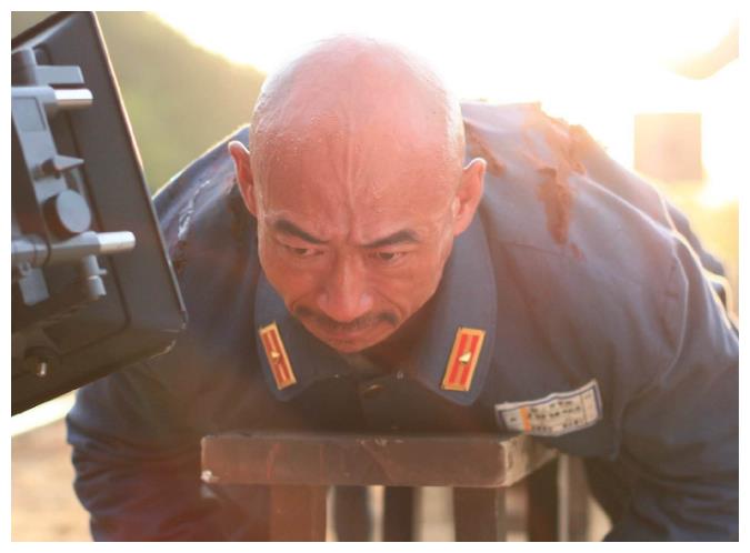 《亮剑》孙德胜秀恩爱,老婆颜值不输小花旦,人生大赢家!