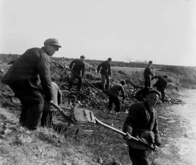 农民当年出义工修水库水渠公路铁路给没有给钱