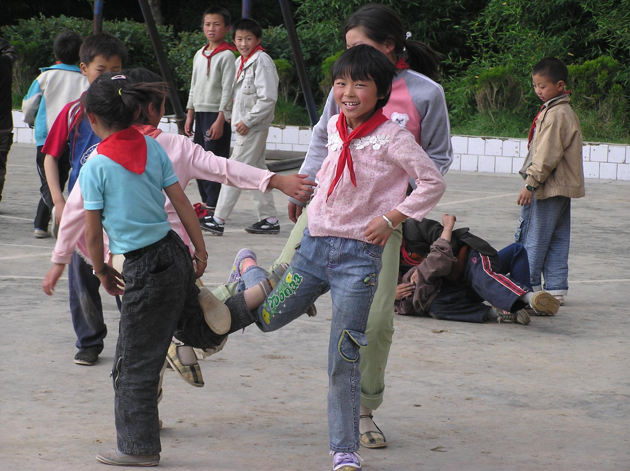 九张图片:只属于农村小孩的快乐,80后的你看了眼睛会湿润吗