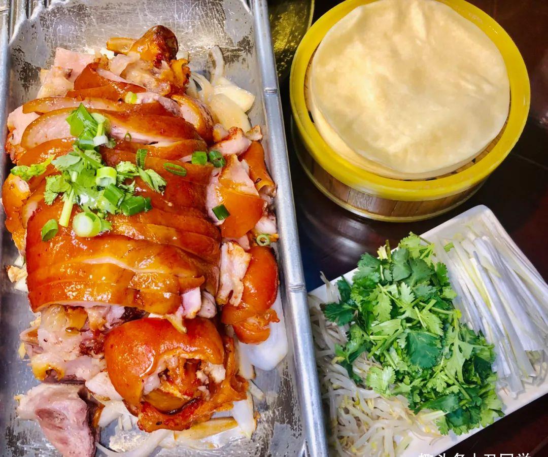 长春这家店我每月至少来两回肘子卷饼大蒸饺真香又是干饭的一天