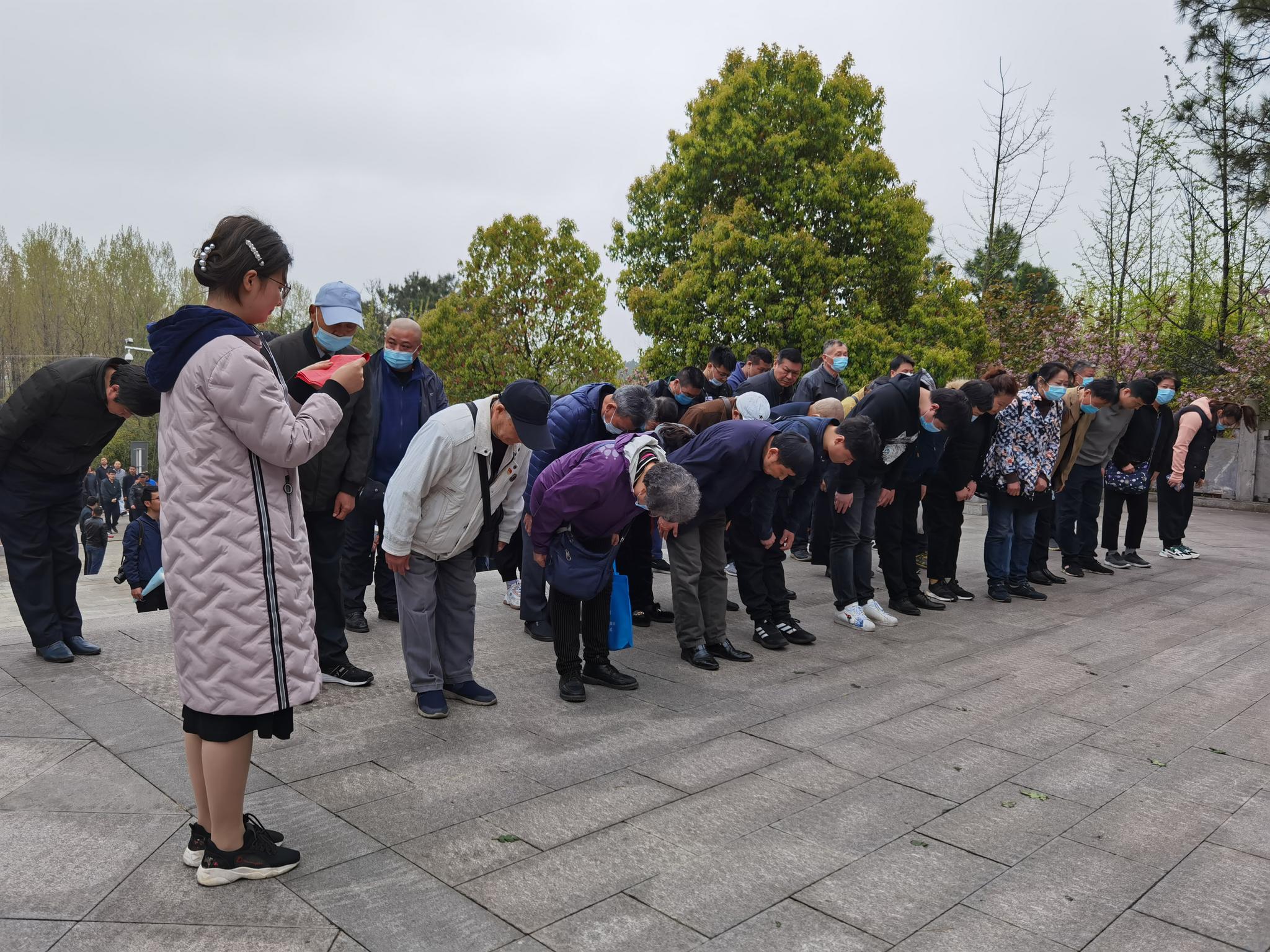 合肥开展倡导文明祭祀缅怀革命先烈为主题的清明祭祀活动