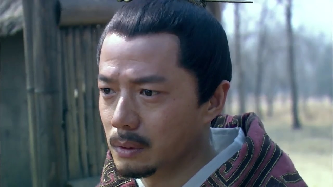 楚汉传奇:韩信感恩之前老妪,赠予其金银,找到当年女孩季桃