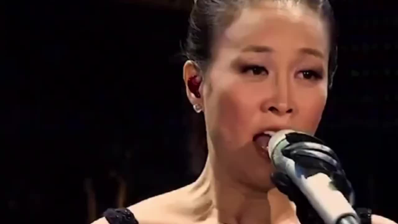 那英经典歌曲《征服》就这被你征服,切断了所有的退路