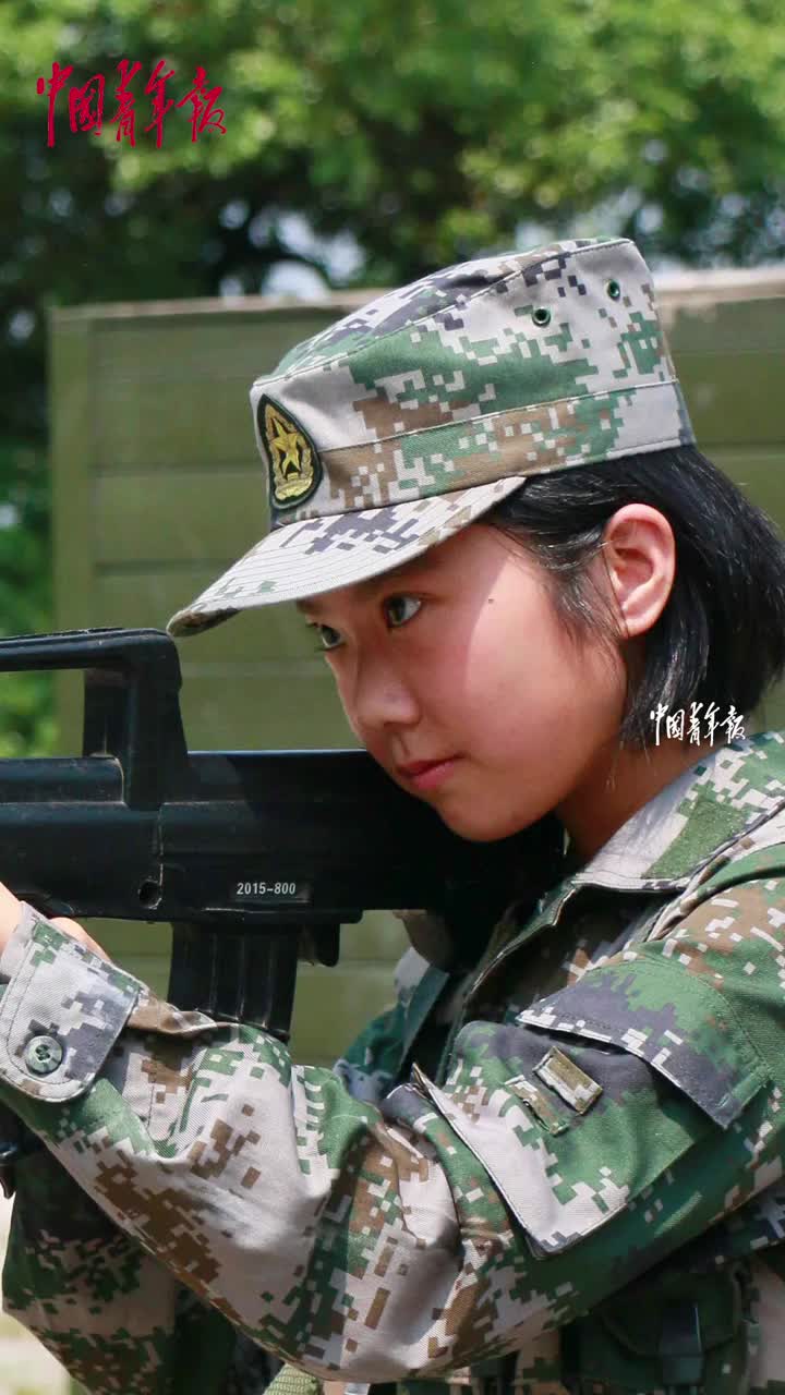 来看看国防科技大学新训女兵!