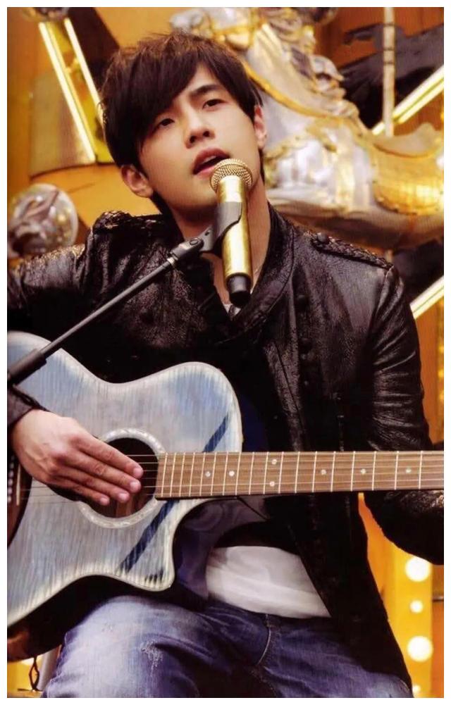 "叶湘伦,我是小雨,你好吗?"__财经头条