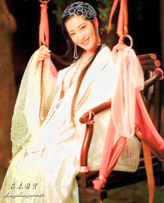 她曾被赞为最美"潘金莲",不幸罹癌切胸,如今隐退卖拉面