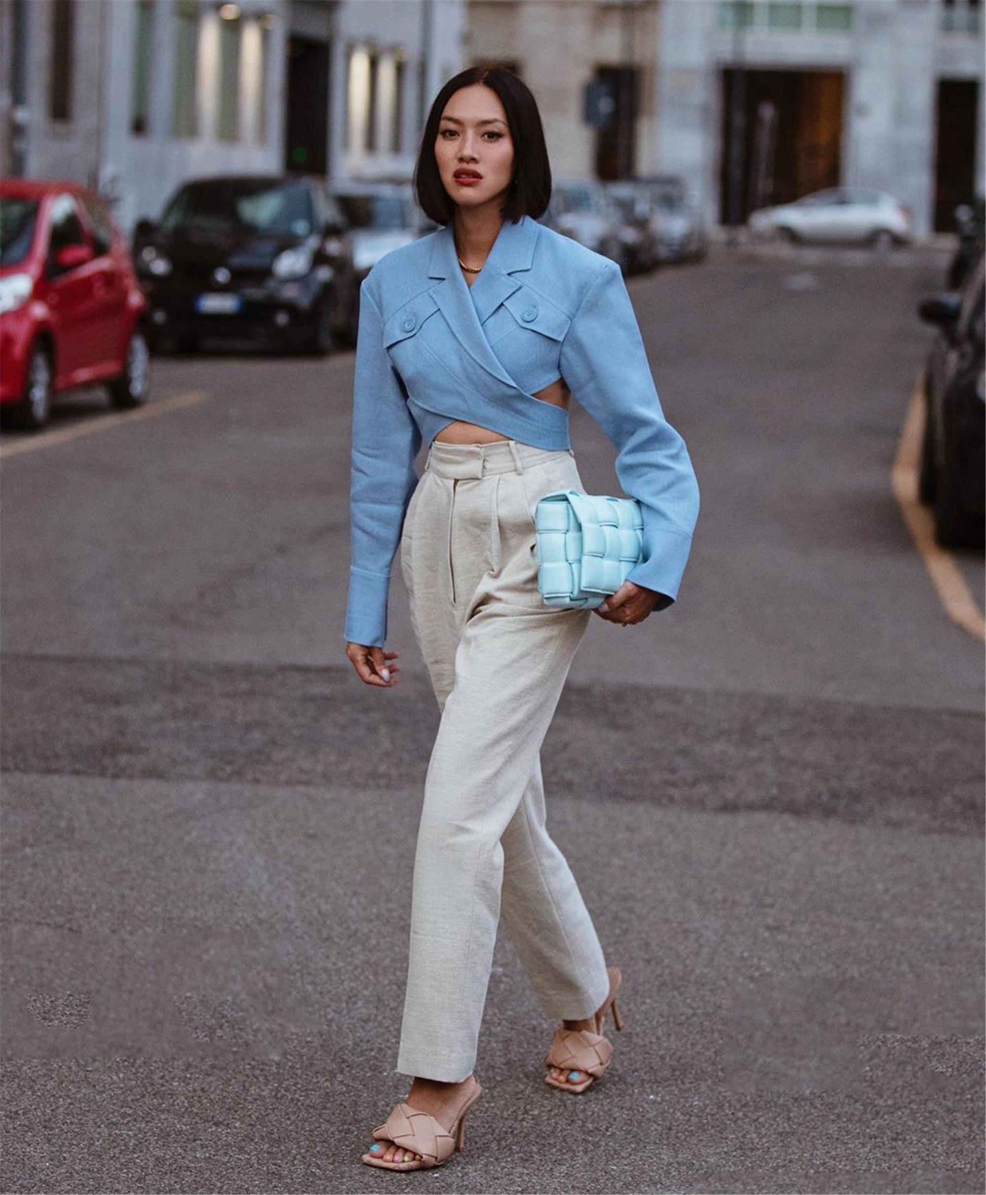 小白鞋"失宠"了,现在流行这四款"王炸鞋",百搭又时髦