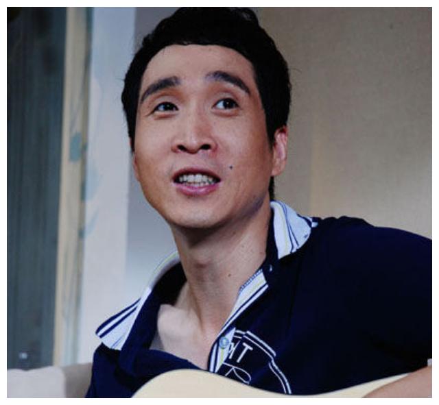 47岁韩兆放着相声不说跑去当导演如今身价过亿和潘长江是好友