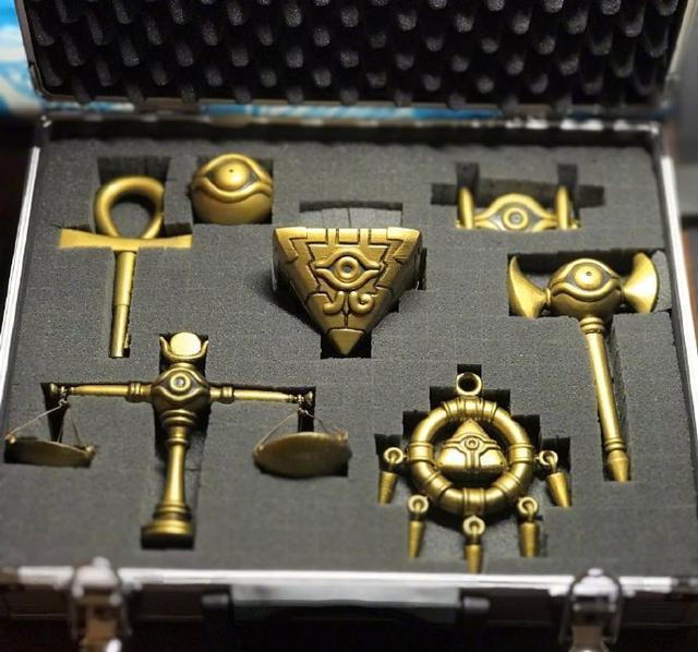 游戏王:佩戴千年钥匙的神官,可将对象怪兽特殊召唤到自己的场上