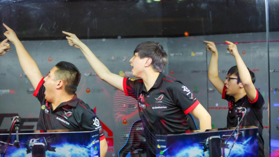 "|虎牙|吴磊|电竞_新浪新闻