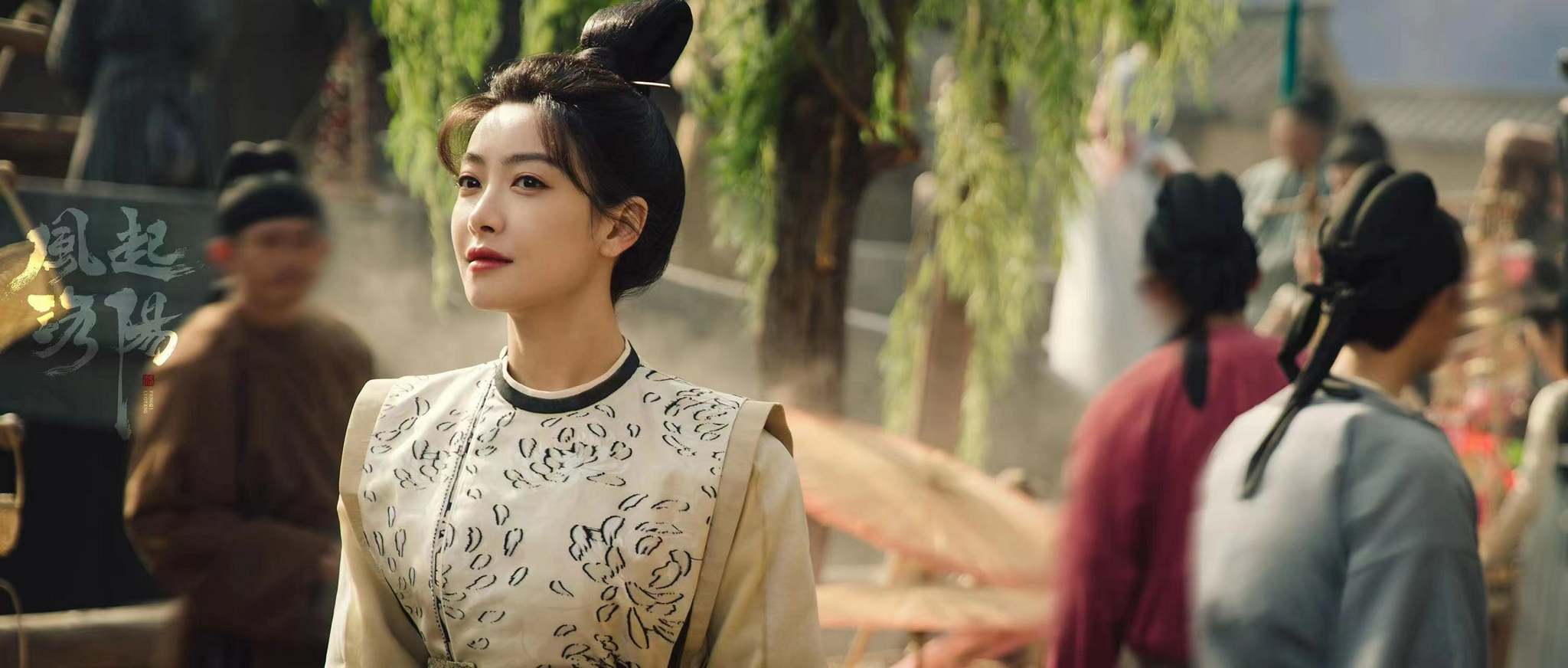 宋茜风起洛阳热播中穿越千年与武思月于古都洛阳重逢