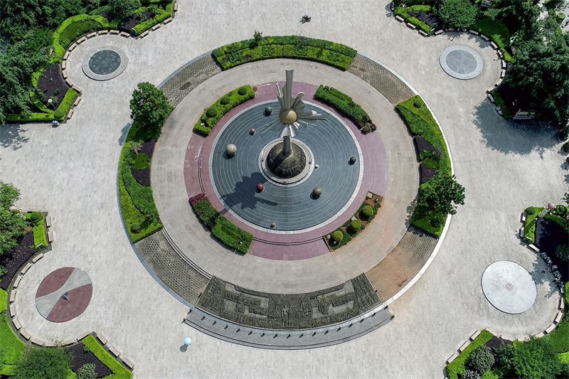 第五站:太阳广场.