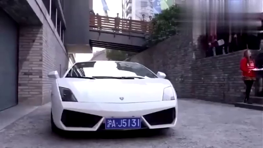 郑恺开兰博基尼去面试,太霸气了!
