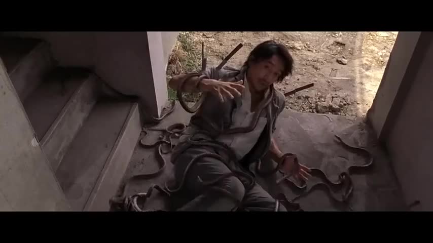 周星驰衰神附体,再加上这悲伤的二胡,感觉好凄惨的样子