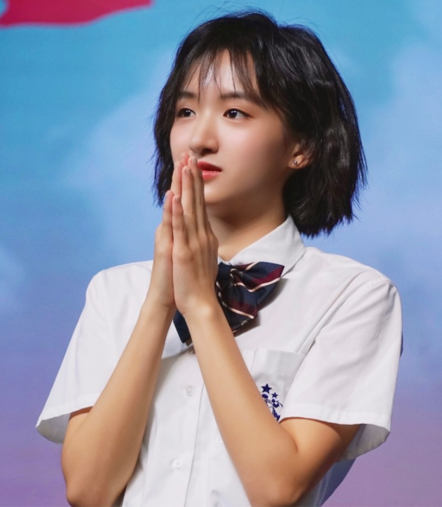 柏安妮女儿初登银幕夺新人奖,许恩怡:从意见中学习