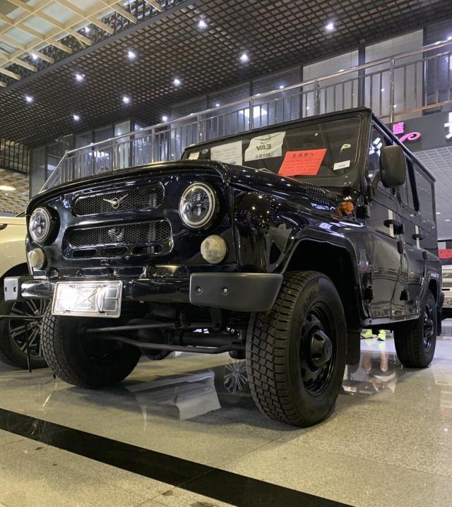 俄罗斯军用瓦滋猎人吃鸡的专用车