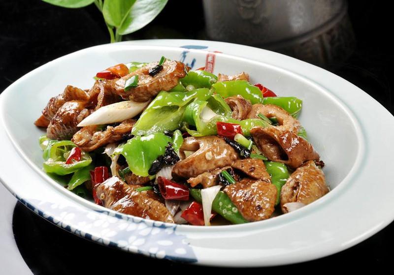 干煸肥肠川味十足清洗过程又爱又恨美食不易要珍惜