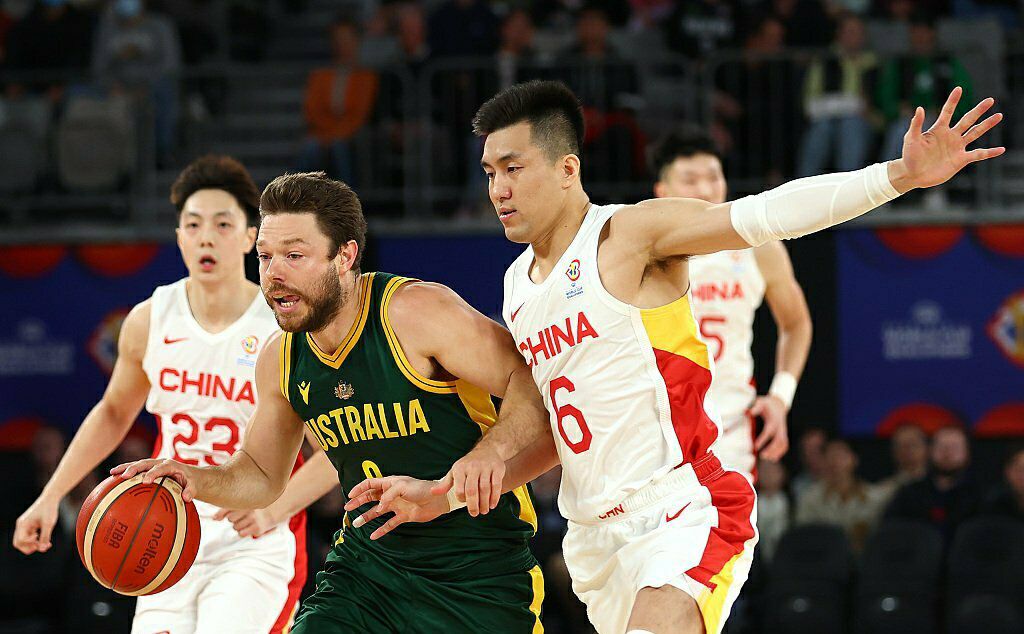 中国男篮“锋无力”暴露，苏群点出原因！周琦发文说：还能更好休闲区蓝鸢梦想 - Www.slyday.coM