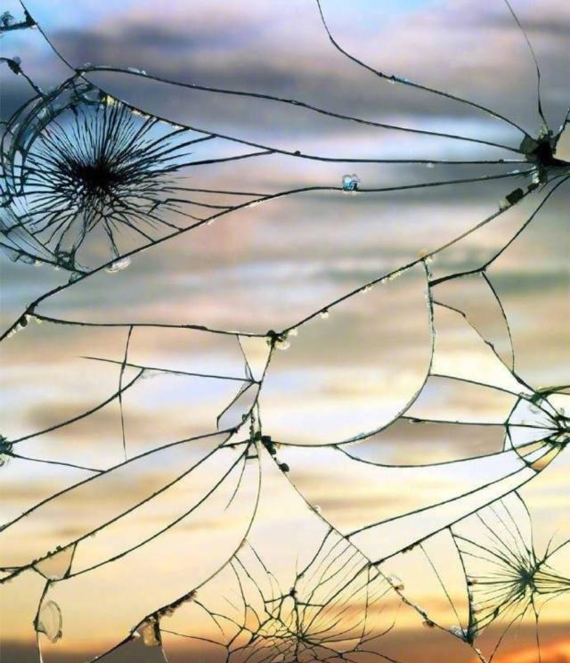 双子座:相爱是两个人的天长地久,相思是一个人的地老天荒休闲区蓝鸢梦想 - Www.slyday.coM 双子座:相爱是两个人的天长地久,相思是一个人的地老天荒休闲区蓝鸢梦想 - Www.slyday.coM