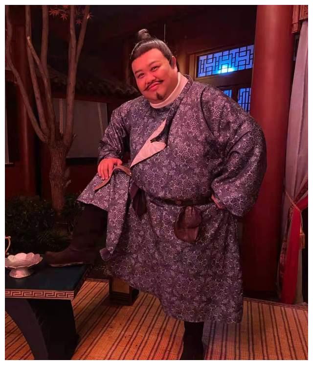 把相声演员孙越看成非洲大妈?影视剧少不了他,还是实力歌手呢!