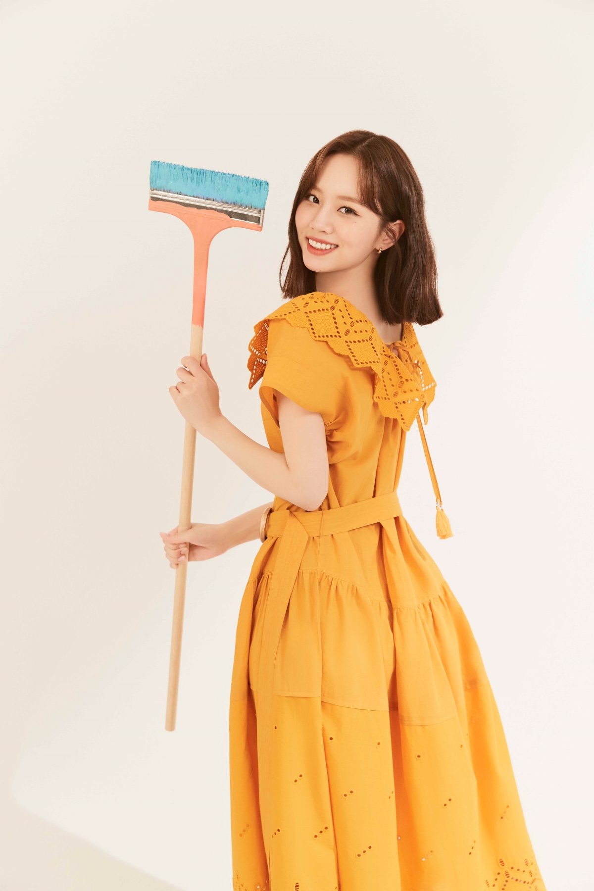 李惠利拍代言品牌最新宣传照 涂鸦风格可爱|李惠利|宣传照|韩国女艺人