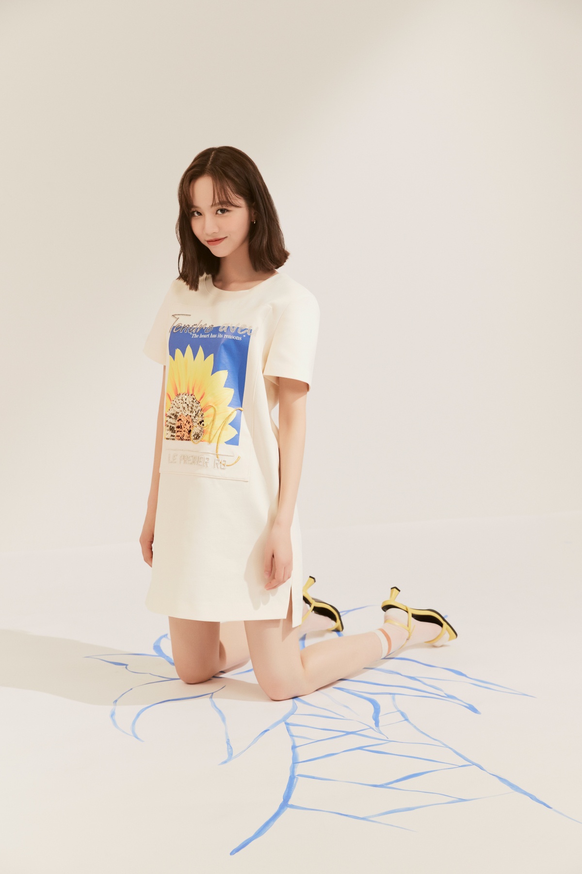 李惠利拍代言品牌最新宣传照 涂鸦风格可爱|李惠利|宣传照|韩国女艺人