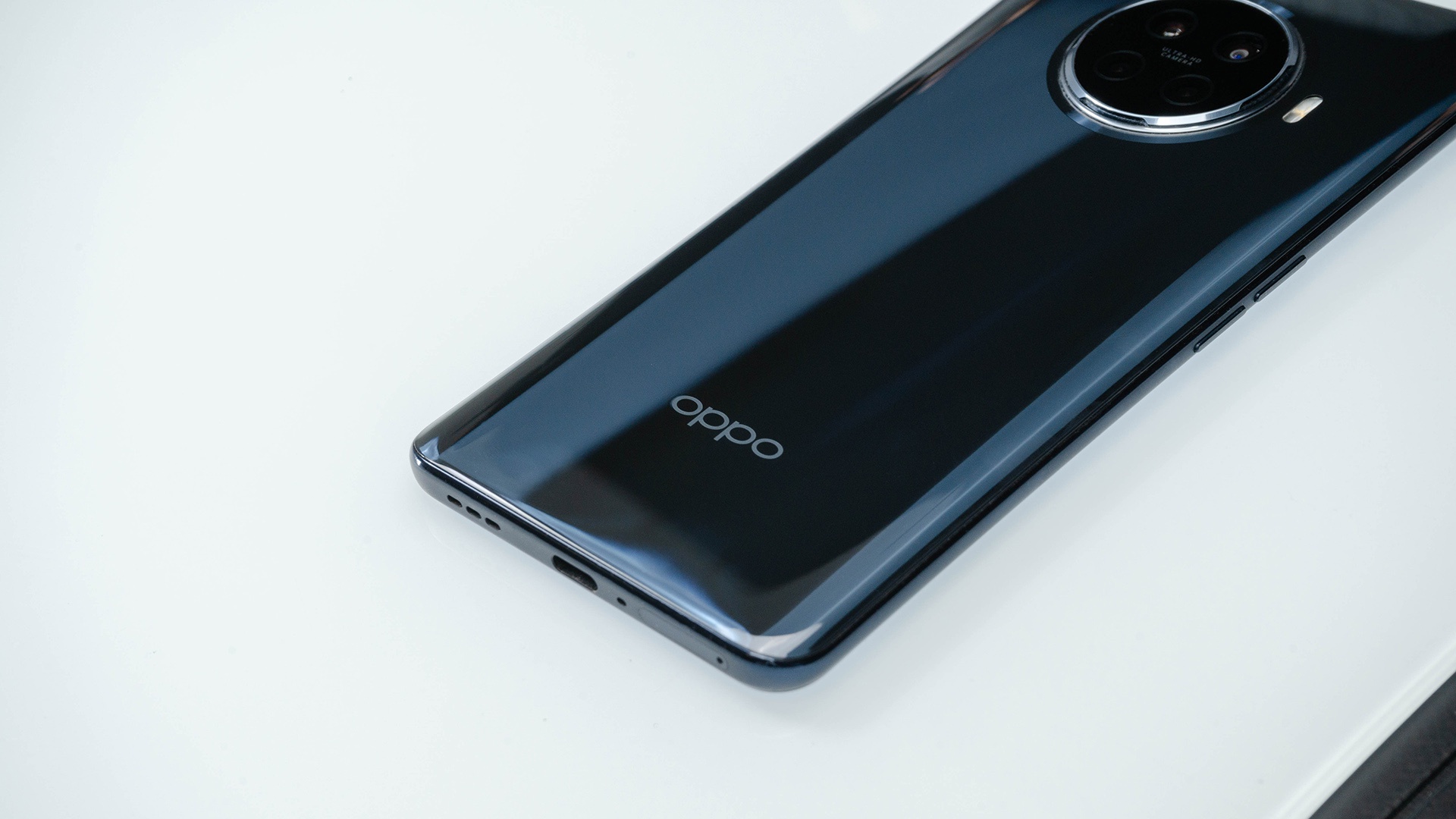 超级玩家 轻薄出击 oppo ace2图赏
