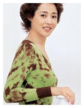 刘蓓感情比王菲还乱三婚携幼子再嫁前夫两次成张若昀继母