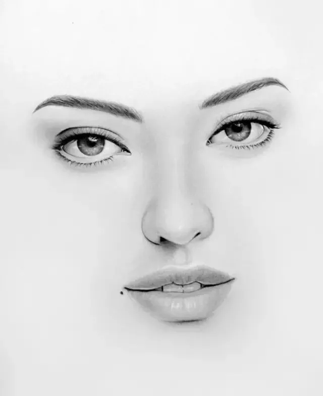 女性的五官素描,这高光真是灵魂之笔啊