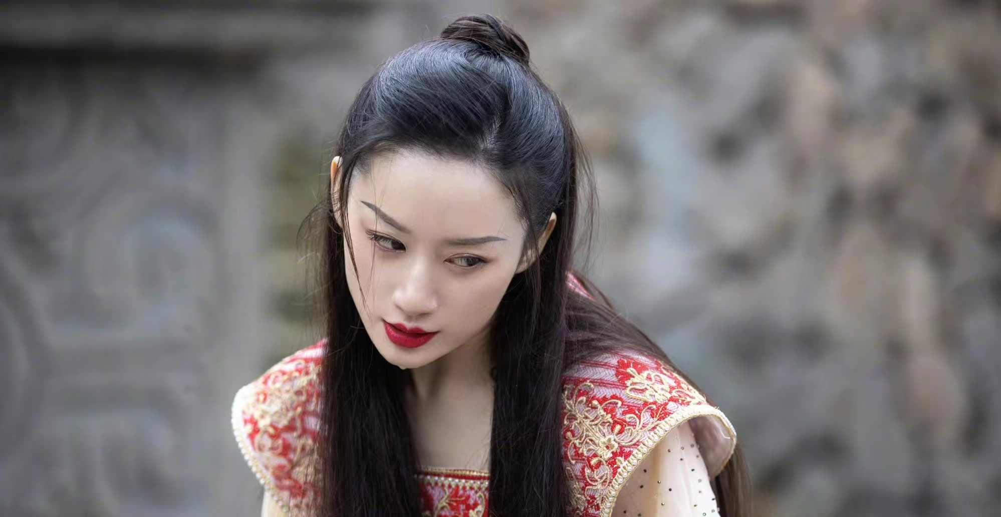 郭晓婷发文告别顺德仙姬为啥她演的反派惹人心疼