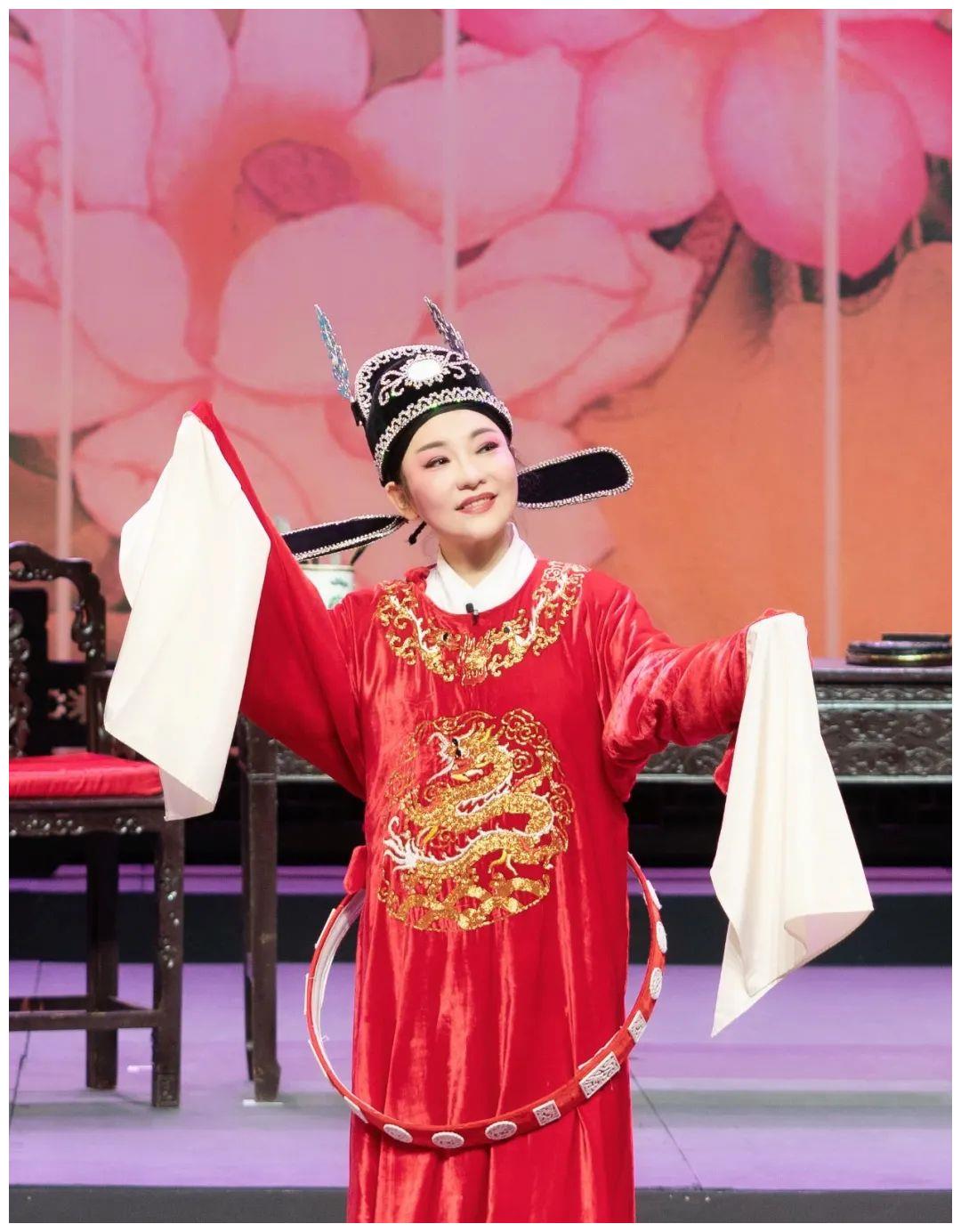 鞠萍,孙小梅,胥午梅争当"状元郎",韩再芬巧辨真假女驸马