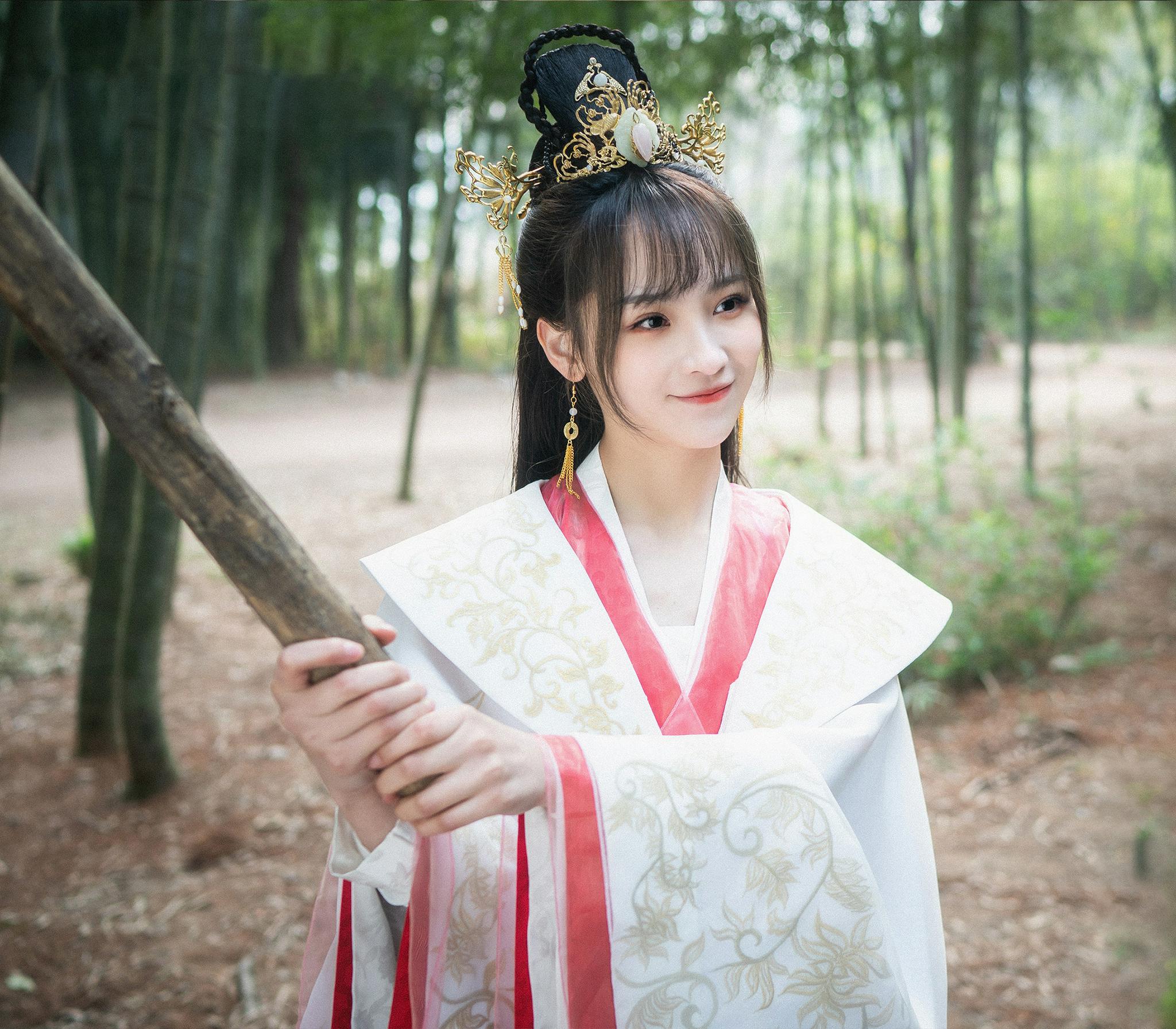 赖美云女主剧我的女主别太萌开播模板化甜宠剧口碑不佳