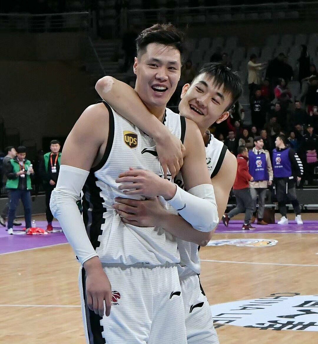 韩德君|李晓旭|辽宁男篮_新浪新闻