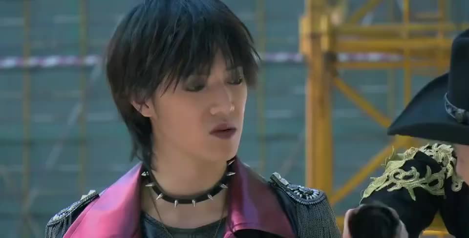 舞法天女混舞徒商议计划准备对天女们下手逼问朵法拉