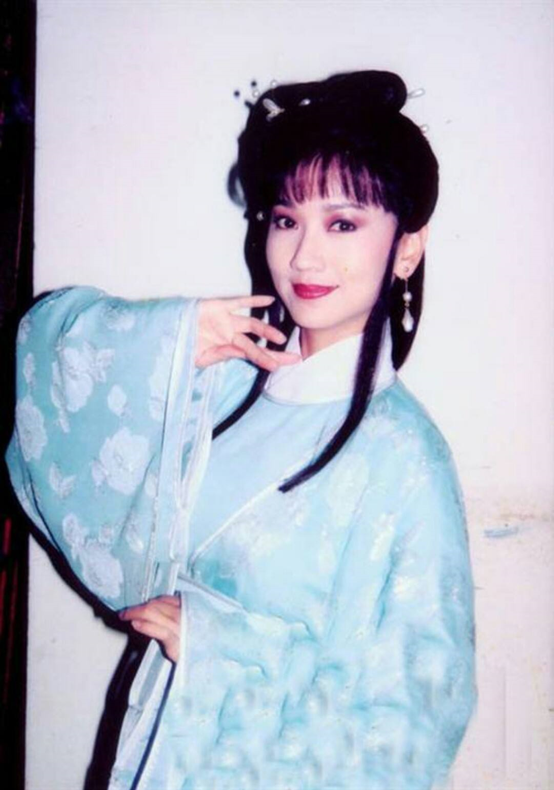 白素贞和小青在前期,几乎都是处于无敌手的状态.